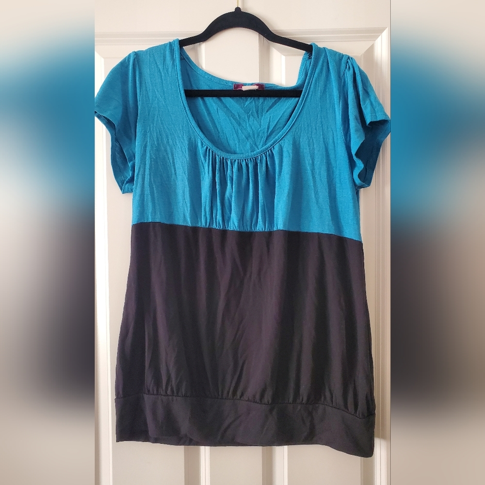 Julie's Closet Top